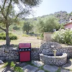 Spacious Apartment In Pollenca With Mountain View