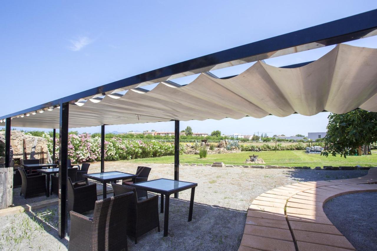 Spacious In With Mountain View