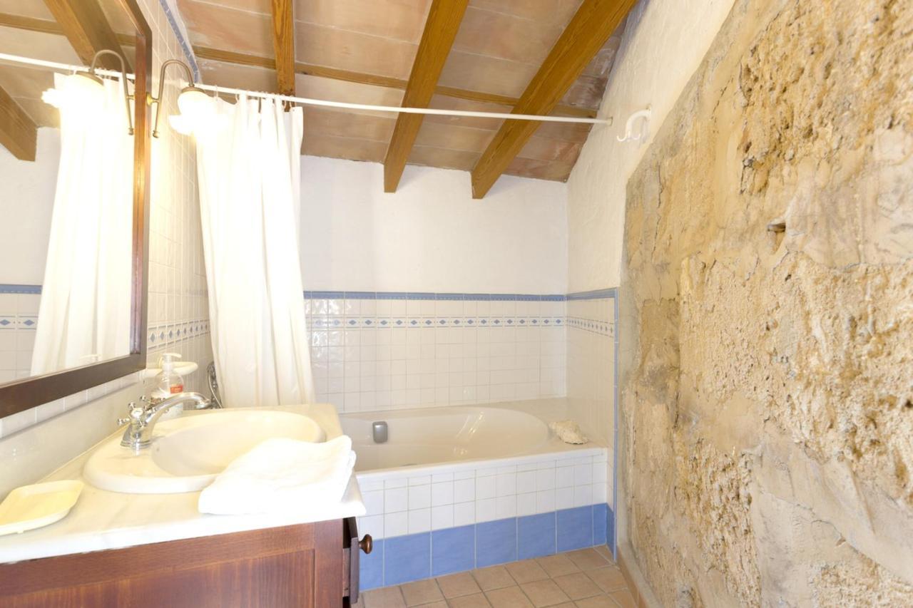 Spacious In With Mountain View Pollença