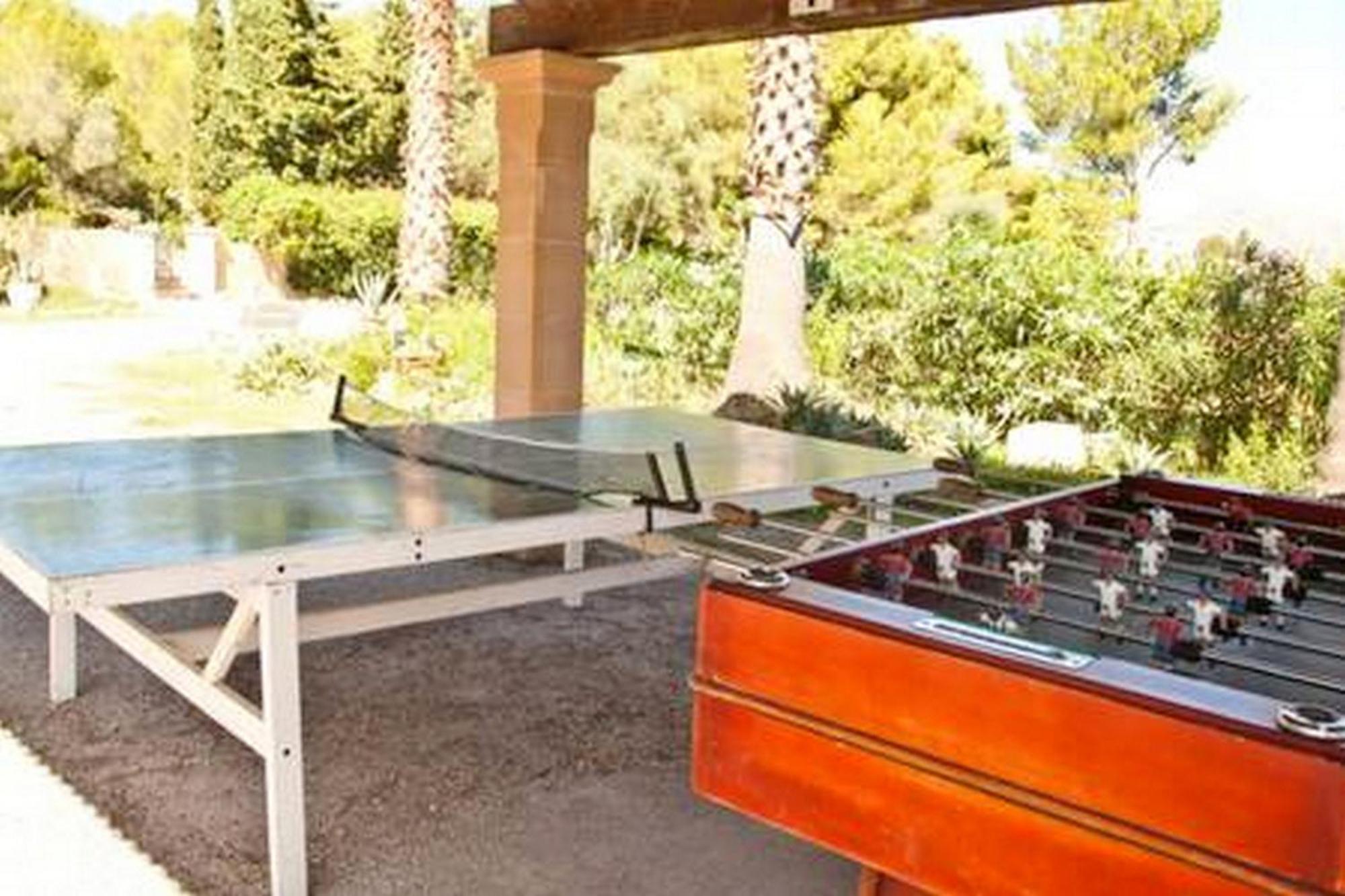 Spacious In With Mountain View Apartment